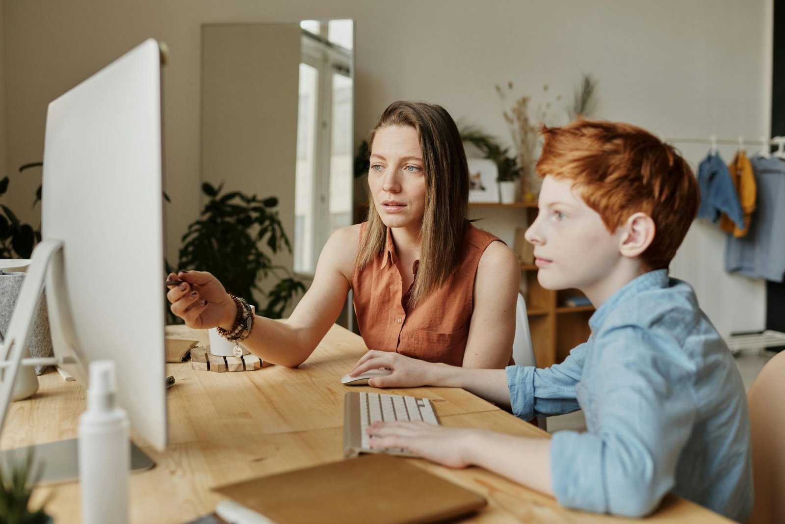 10 Responsibilities of a Mother