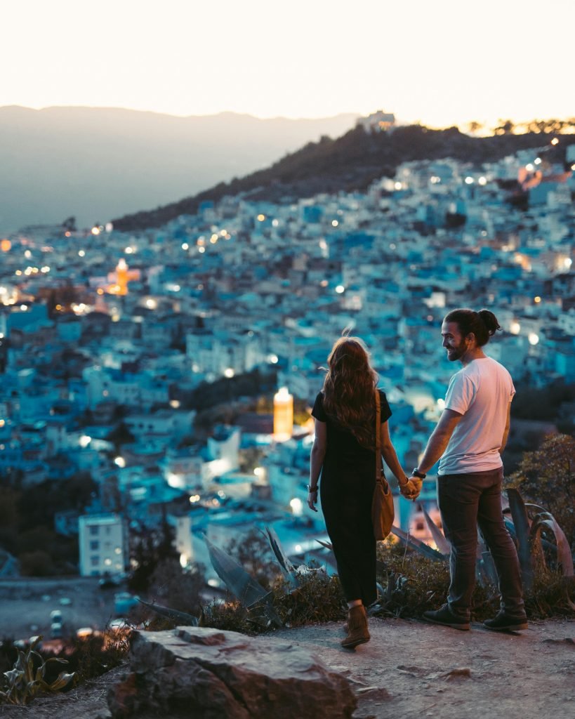 A Guide to Engaging Conversation Starters for Couples
